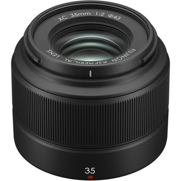 Об’єктив Fujifilm XC-35mm F2