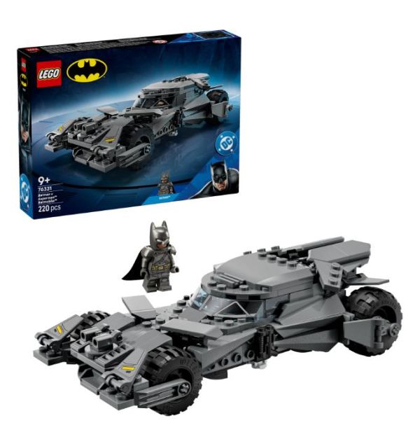 Конструктор LEGO Super Heroes Бетмобіль із фільму «Бетмен проти Супермена»